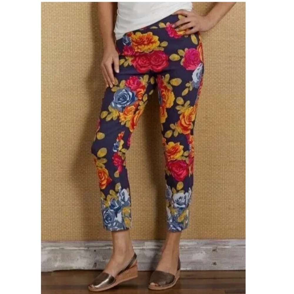 Soft Surroundings Bloom Dark Floral Print Stretch Twill Crop Pant Medium Petite